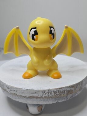 2008 Neopets Yellow Shoyru Burger King kids Meal Toy [ Read Details ]